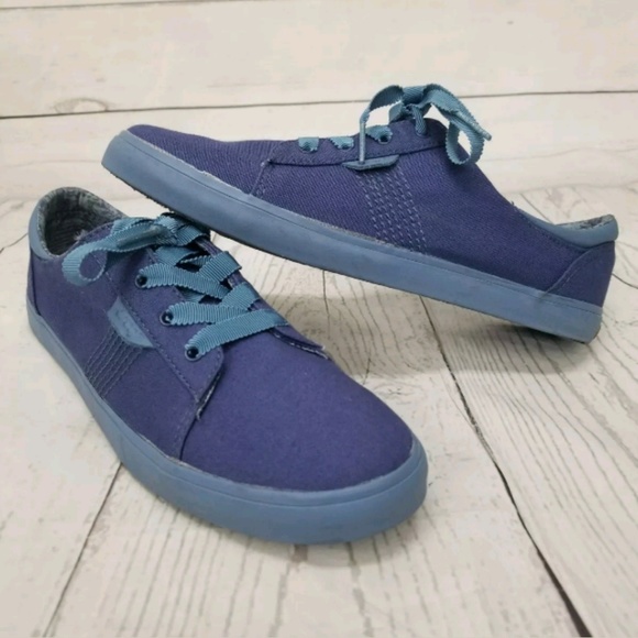 reef casual shoes
